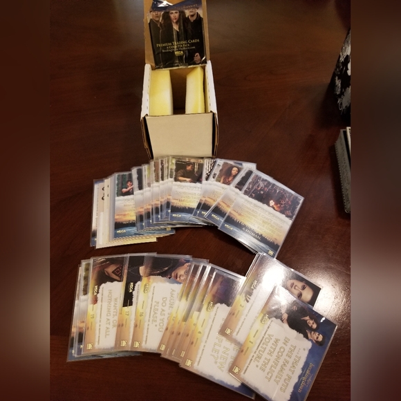 Twilight Breaking Dawn Part 1 Trading Cards - Picture 12 of 14